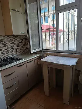 Kirayə verilir 2 otaqlı mənzil 45 m²