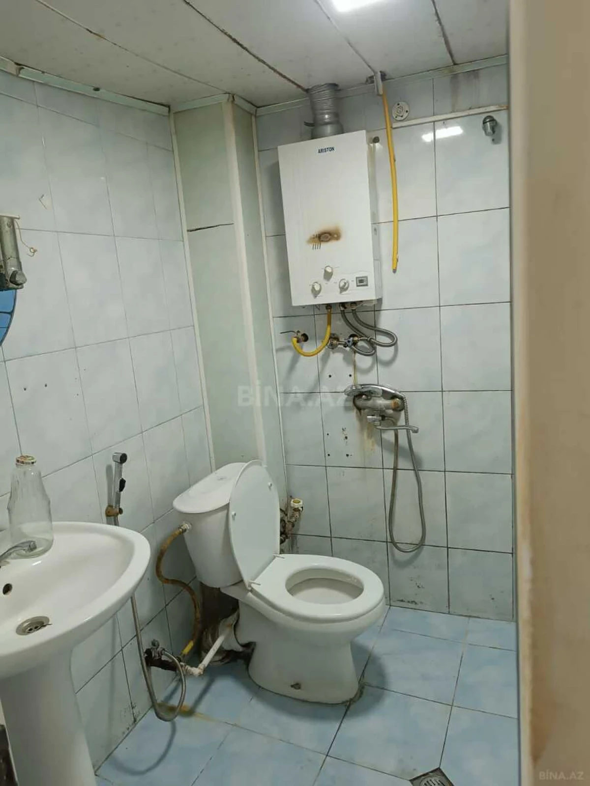 Kirayə verilir 2 otaqlı mənzil 45 m²