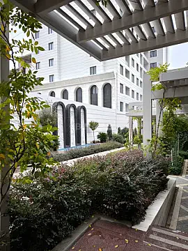 Satılır 2 otaqlı mənzil 96 m²
