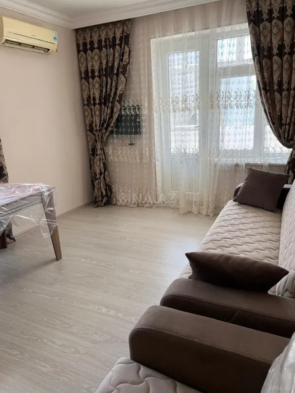 Kirayə verilir 2 otaqlı mənzil 65 m²