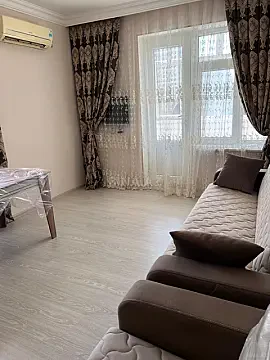 Kirayə verilir 2 otaqlı mənzil 65 m²