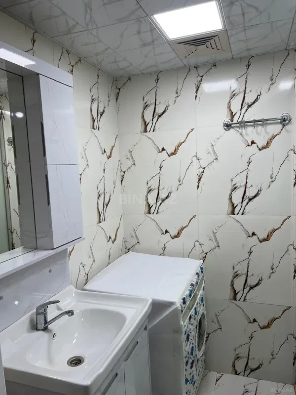 Kirayə verilir 2 otaqlı mənzil 65 m²