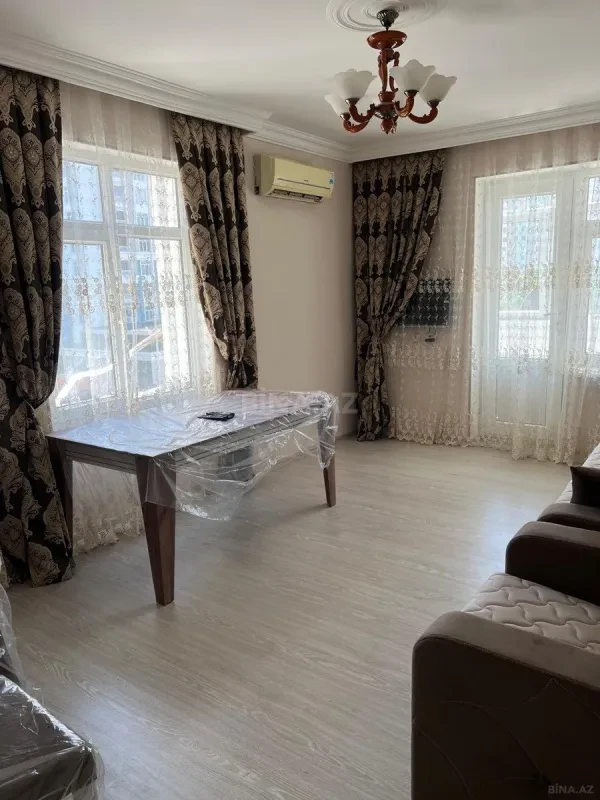 Kirayə verilir 2 otaqlı mənzil 65 m²