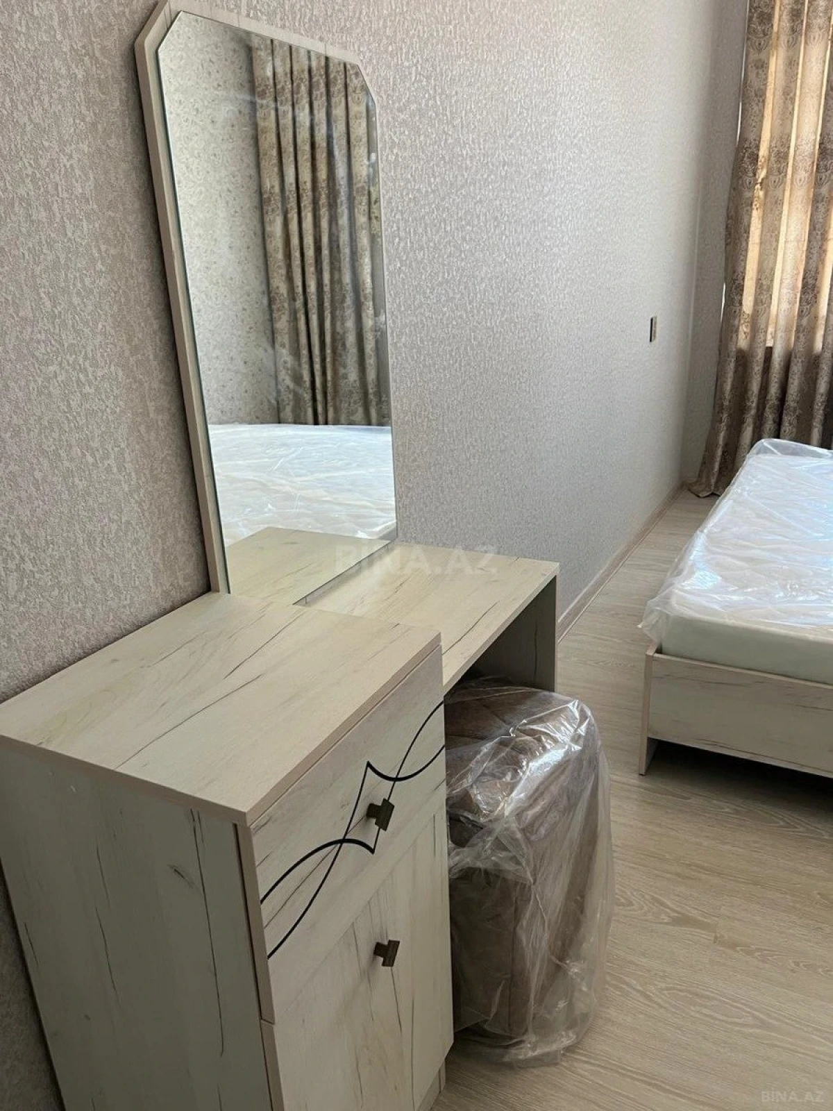 Kirayə verilir 2 otaqlı mənzil 65 m²