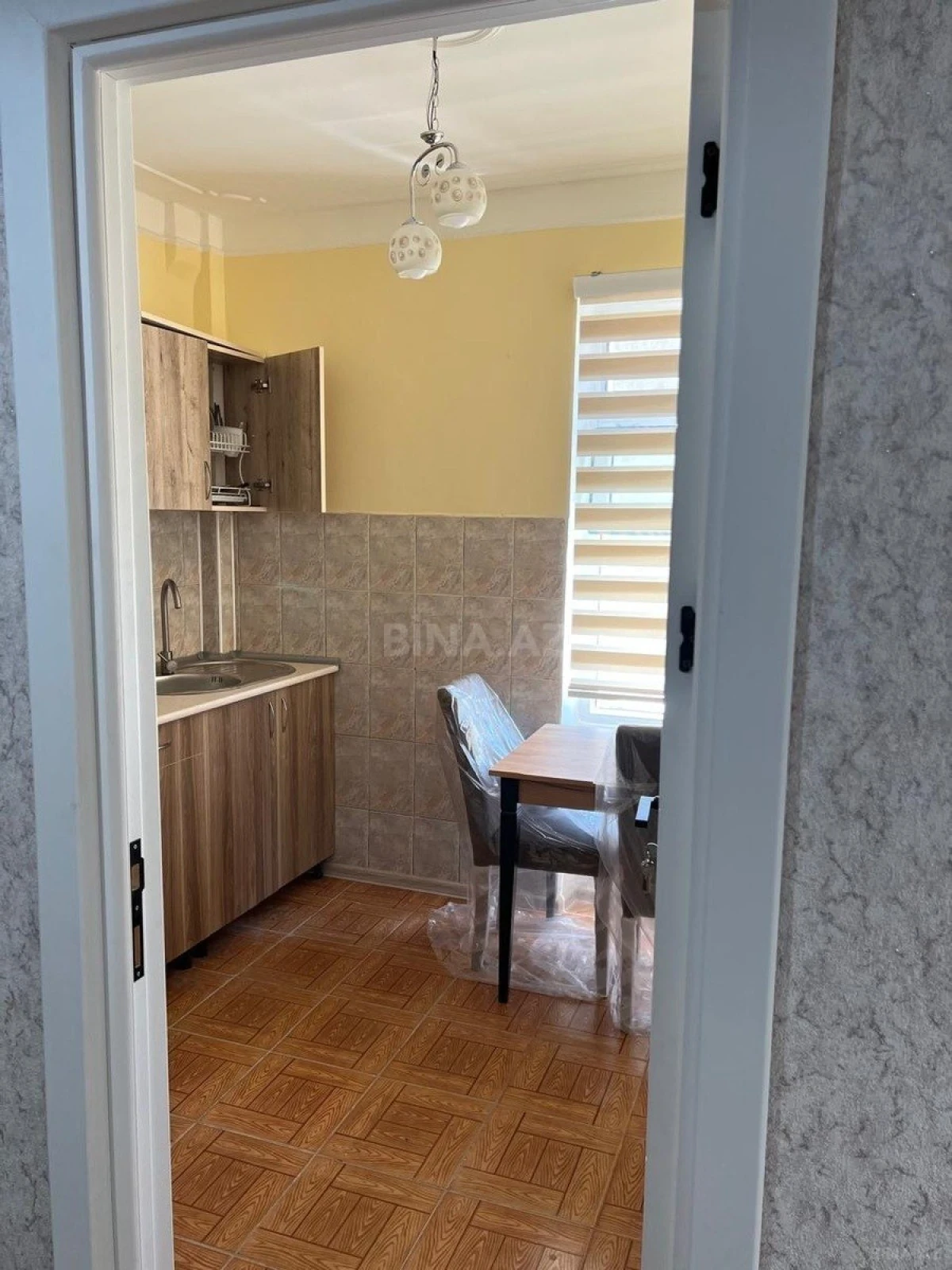 Kirayə verilir 2 otaqlı mənzil 65 m²