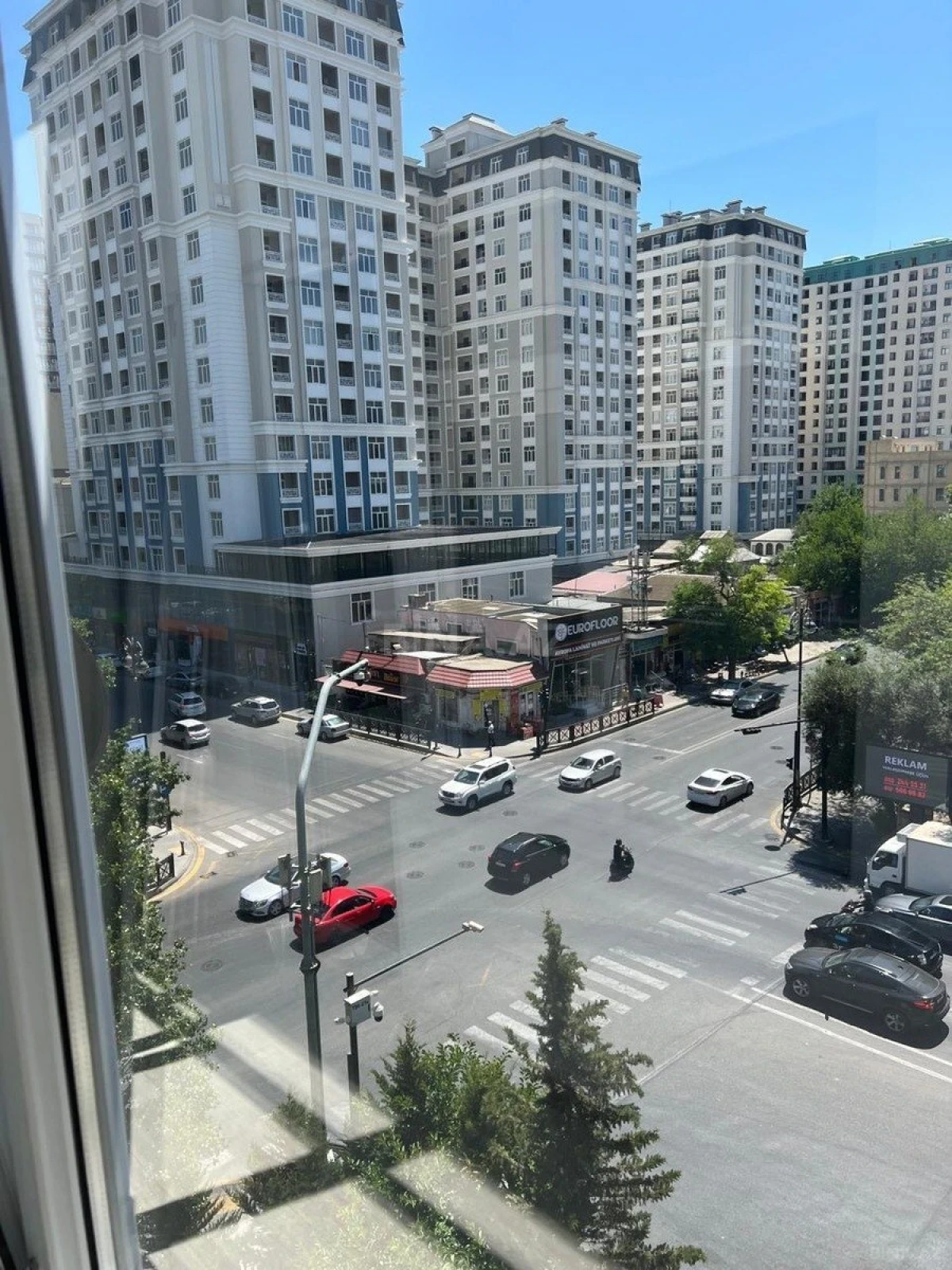 Kirayə verilir 2 otaqlı mənzil 65 m²