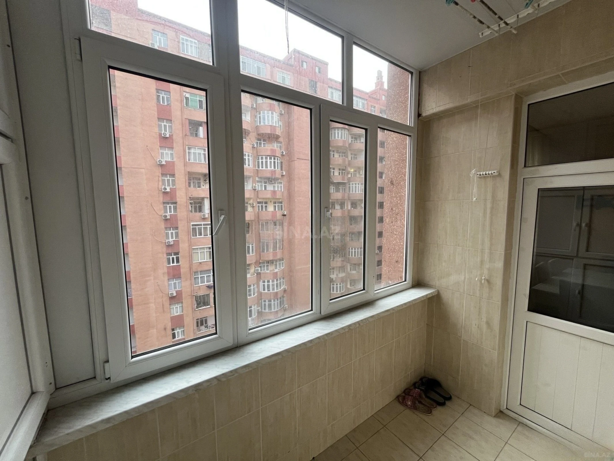 Kirayə verilir 2 otaqlı mənzil 60 m²