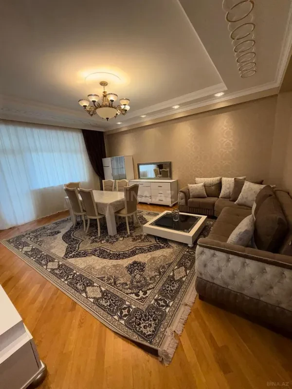 Kirayə verilir 3 otaqlı mənzil 130 m²
