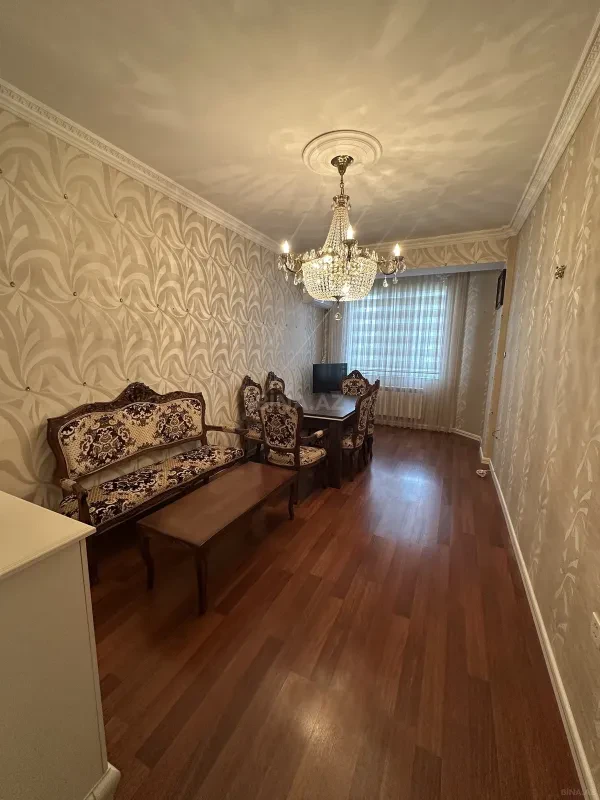 Satılır 4 otaqlı mənzil 87 m²