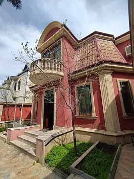 Kirayə verilir 6 otaqlı həyət evi 250 m²