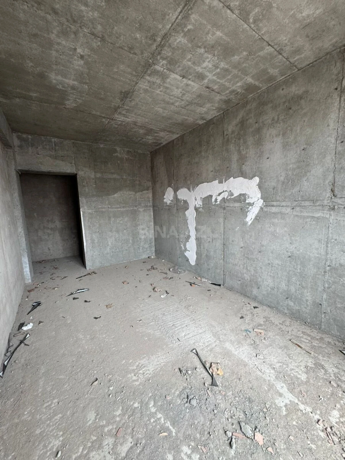 Satılır 3 otaqlı mənzil 130 m²