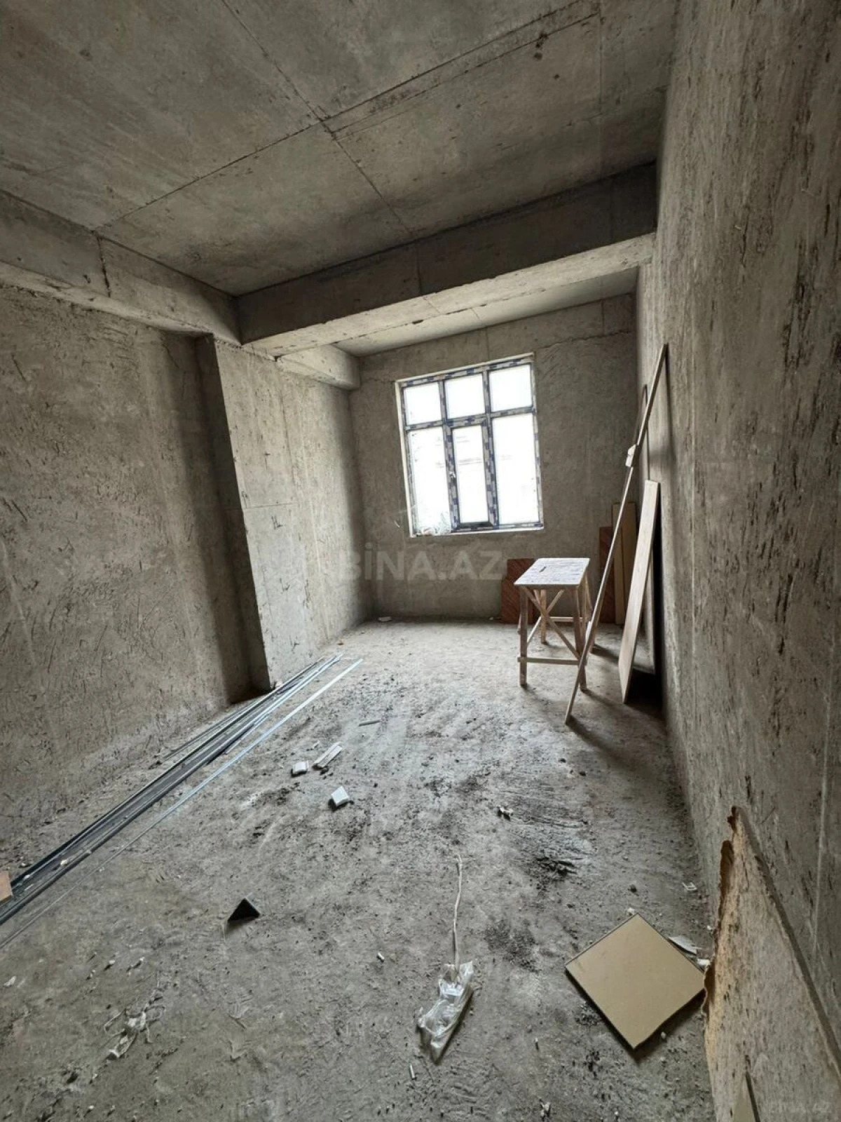 Satılır 3 otaqlı mənzil 130 m²