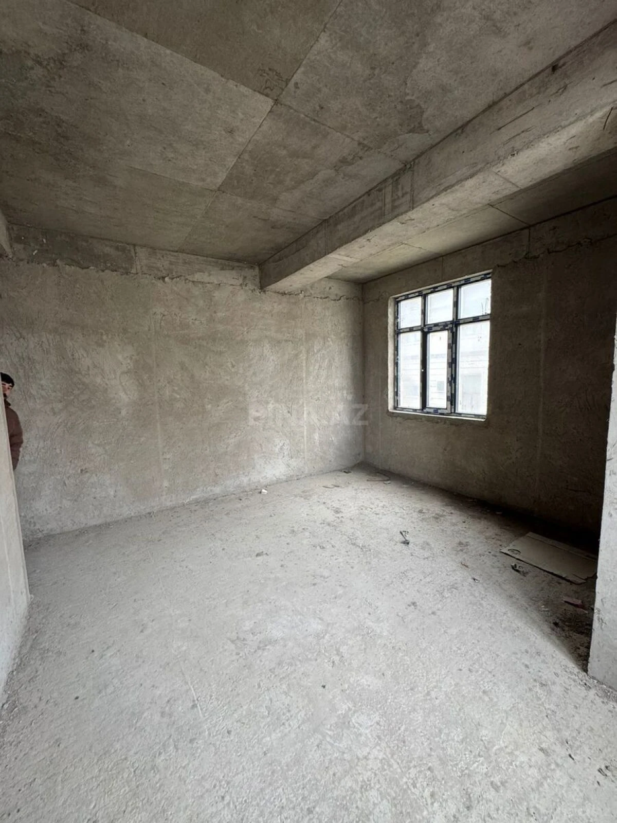 Satılır 3 otaqlı mənzil 130 m²