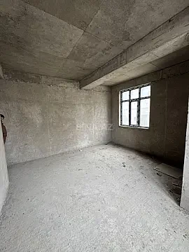 Satılır 3 otaqlı mənzil 130 m²