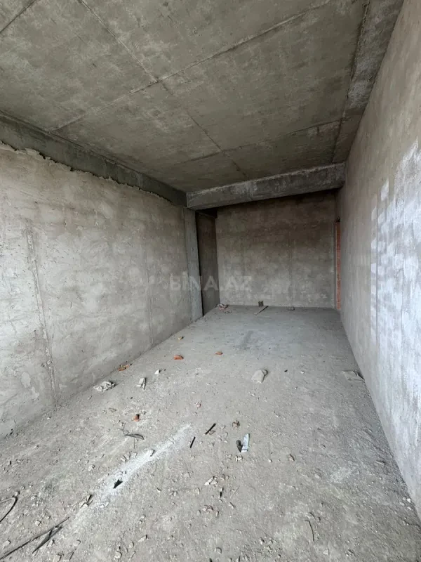 Satılır 3 otaqlı mənzil 130 m²
