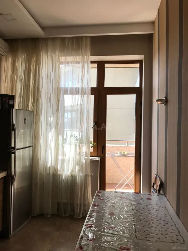 Satılır 3 otaqlı mənzil 120 m²