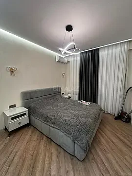 Kirayə verilir 2 otaqlı mənzil 70 m²