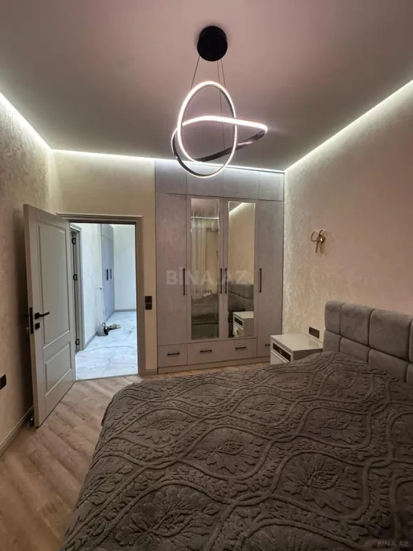 Kirayə verilir 2 otaqlı mənzil 70 m²