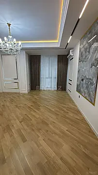 Satılır 3 otaqlı mənzil 142 m²