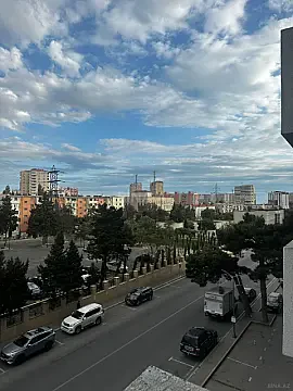 Satılır 3 otaqlı mənzil 83 m²