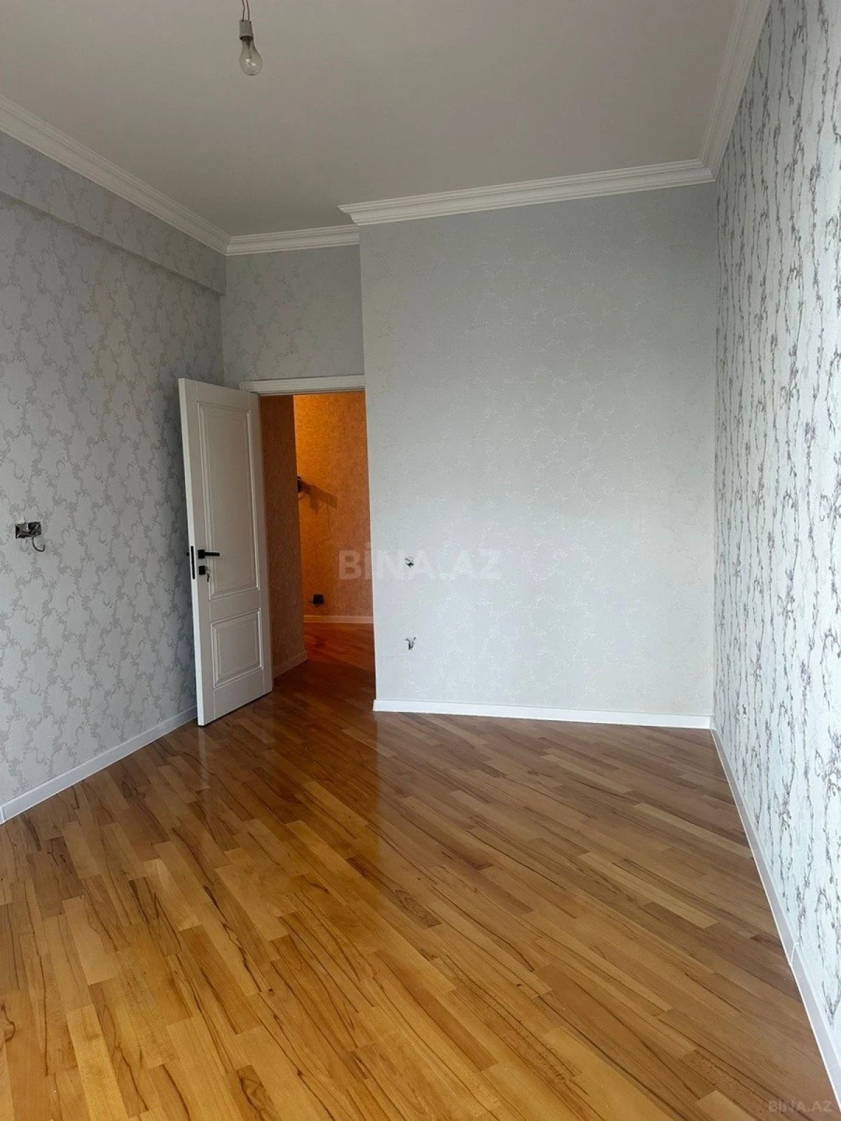 Satılır 3 otaqlı mənzil 83 m²