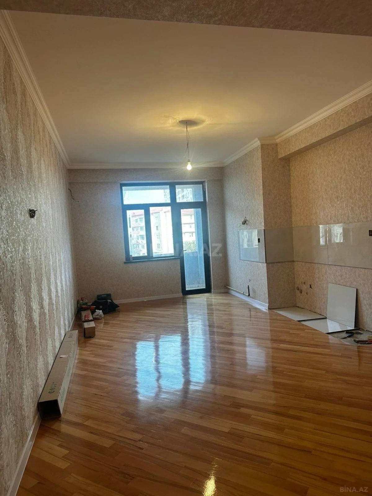 Satılır 3 otaqlı mənzil 83 m²