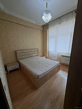 Satılır 2 otaqlı mənzil 70 m²