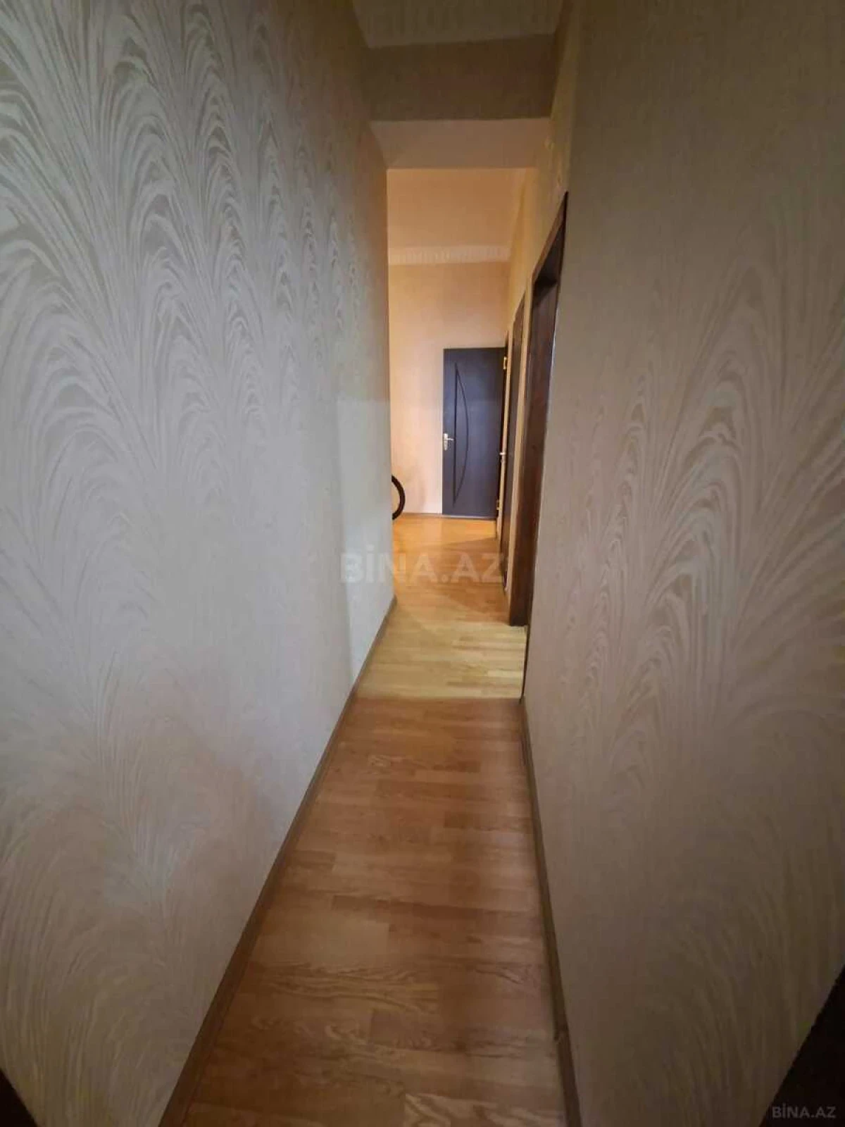Satılır 2 otaqlı mənzil 70 m²