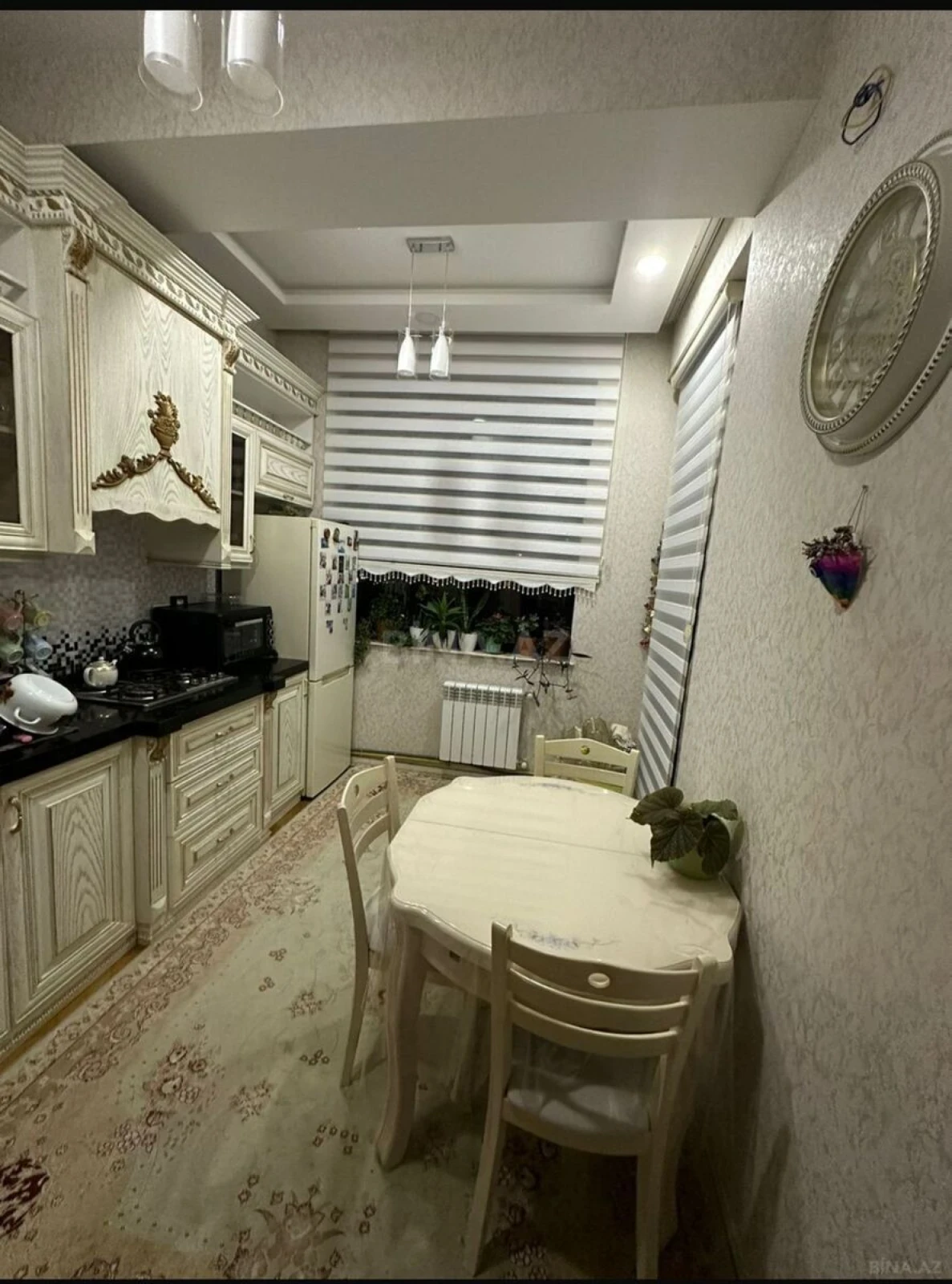 Kirayə verilir 2 otaqlı mənzil 90 m²