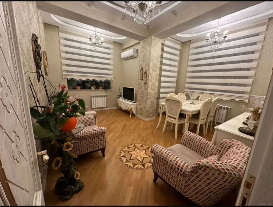 Kirayə verilir 2 otaqlı mənzil 90 m²