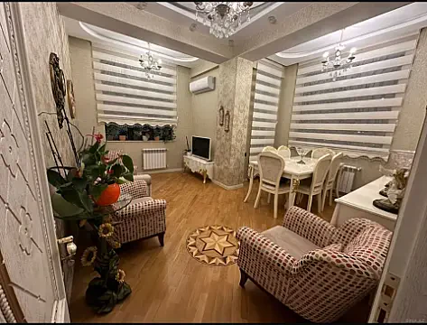 Kirayə verilir 2 otaqlı mənzil 90 m²