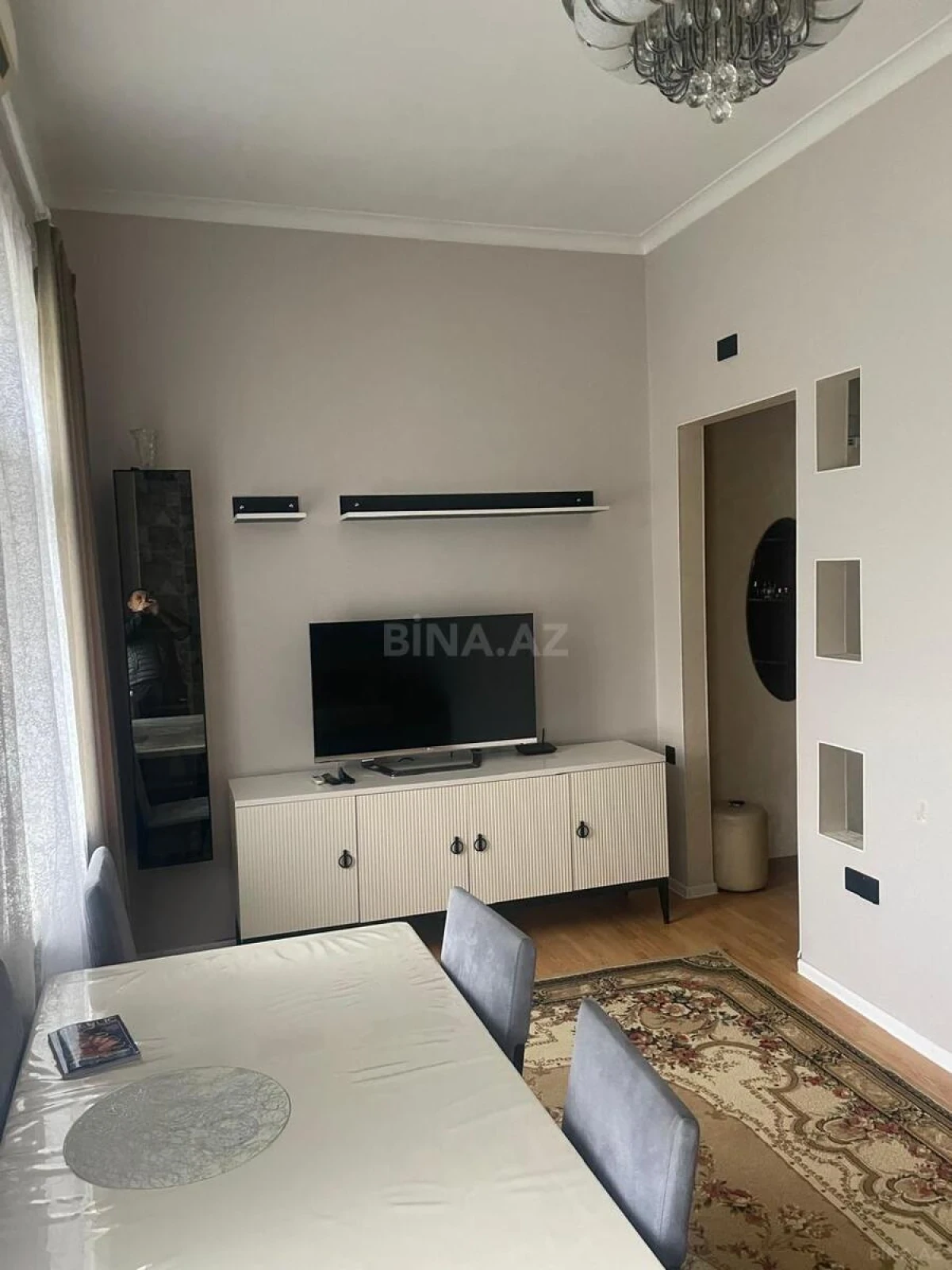 Kirayə verilir 2 otaqlı mənzil 50 m²
