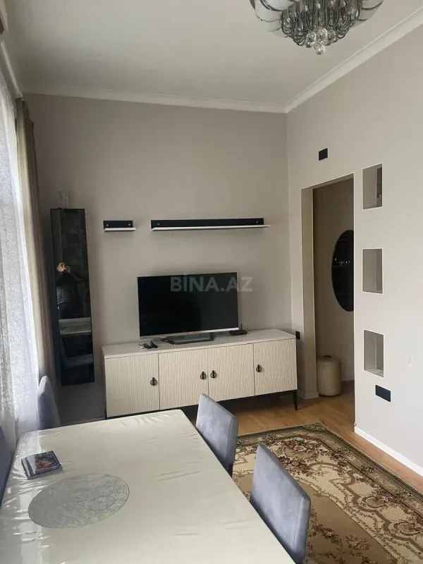 Kirayə verilir 2 otaqlı mənzil 50 m²