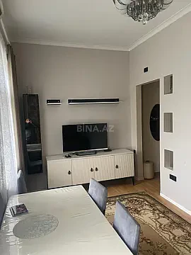 Kirayə verilir 2 otaqlı mənzil 50 m²
