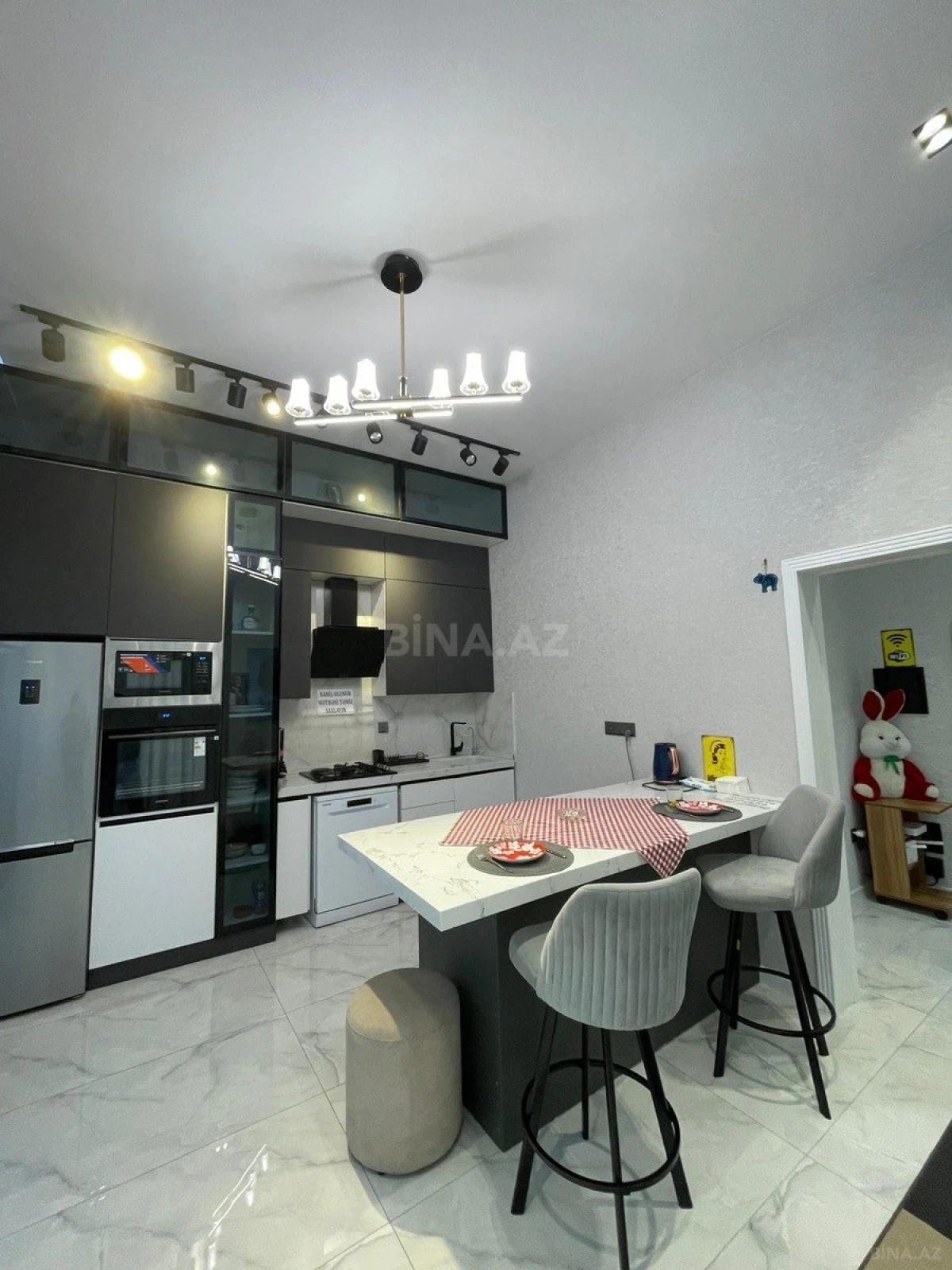 Kirayə verilir 4 otaqlı həyət evi 200 m²