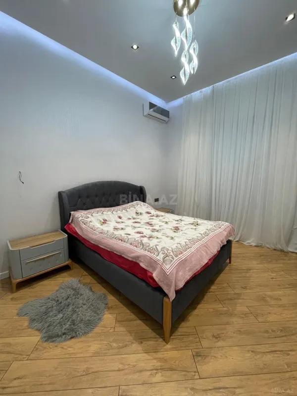 Kirayə verilir 4 otaqlı həyət evi 200 m²