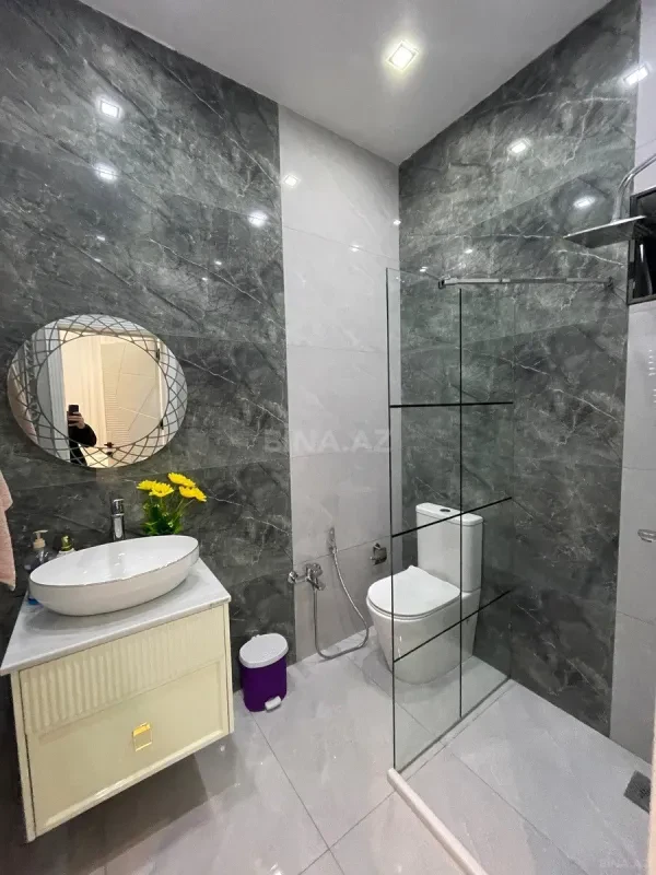 Kirayə verilir 4 otaqlı həyət evi 200 m²
