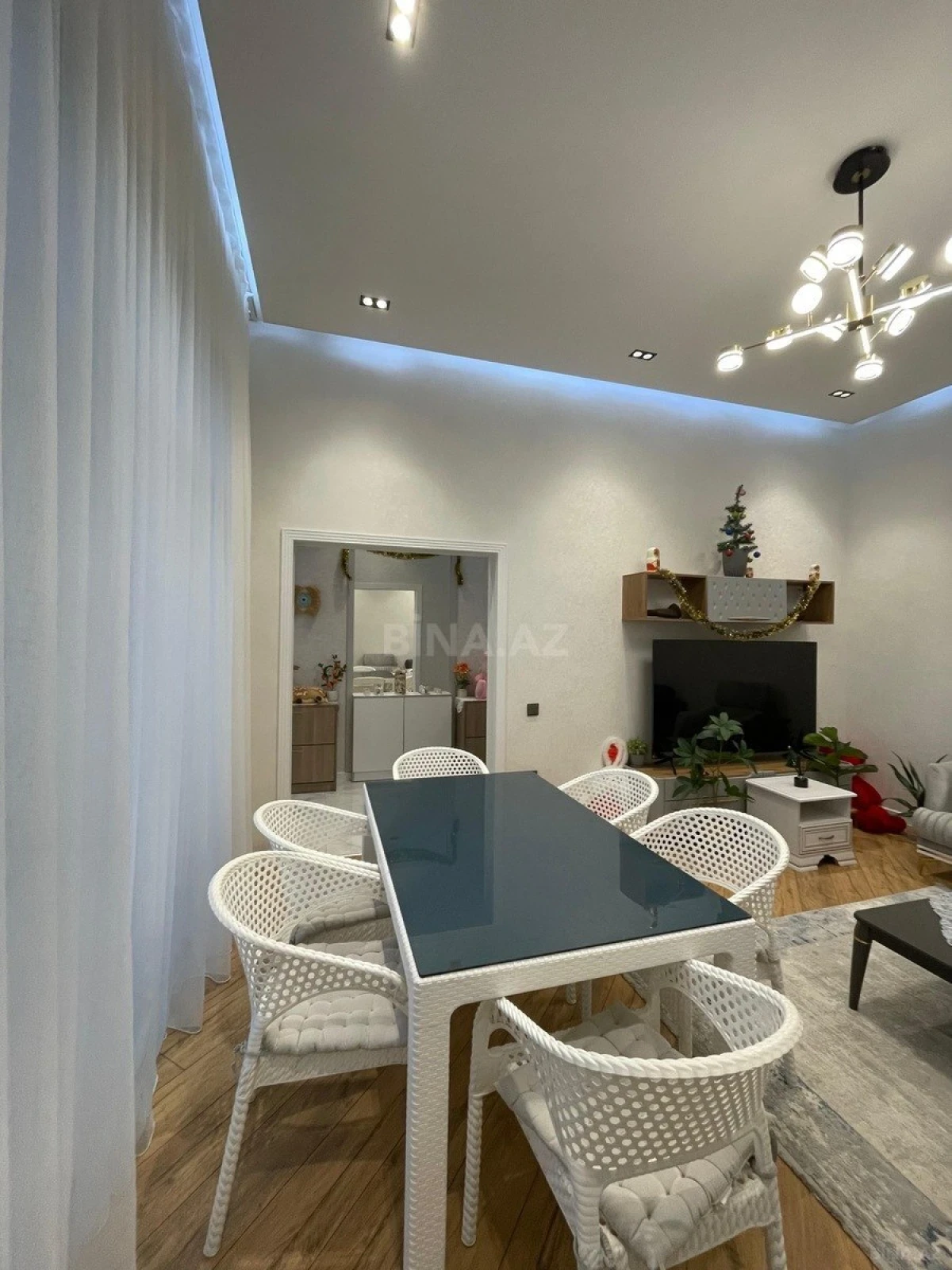 Kirayə verilir 4 otaqlı həyət evi 200 m²