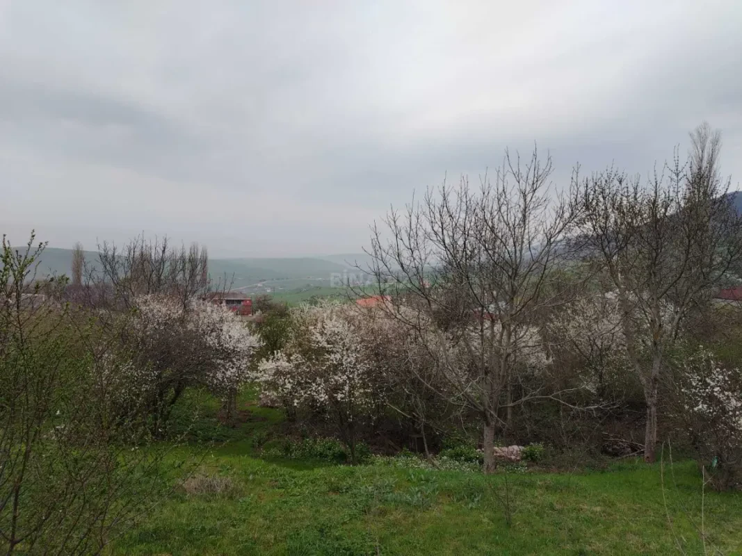 Satılır torpaq sahəsi 1 m²