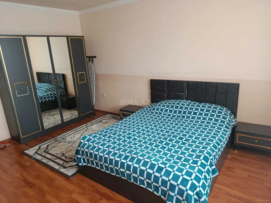 Kirayə verilir 2 otaqlı mənzil 90 m²