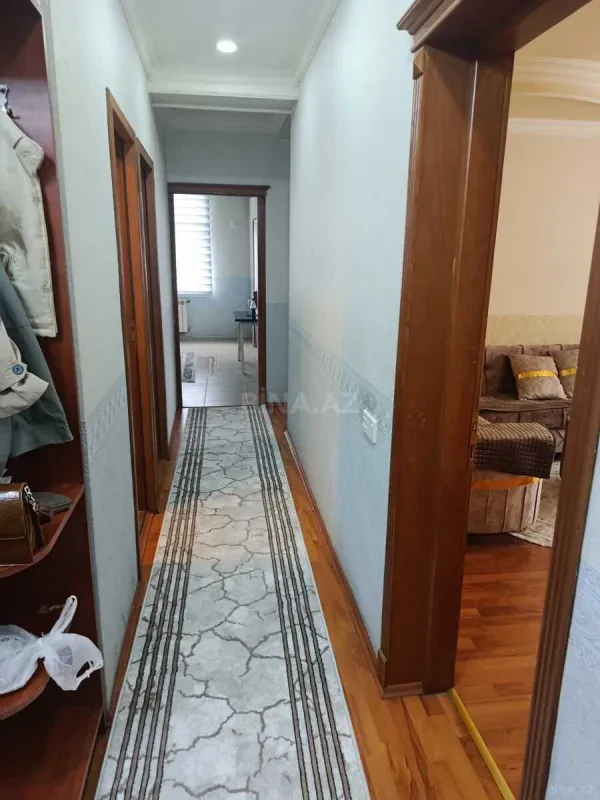 Kirayə verilir 2 otaqlı mənzil 90 m²