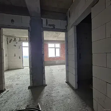 Satılır 1 otaqlı mənzil 38 m²