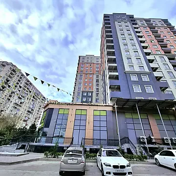 Satılır 1 otaqlı mənzil 38 m²