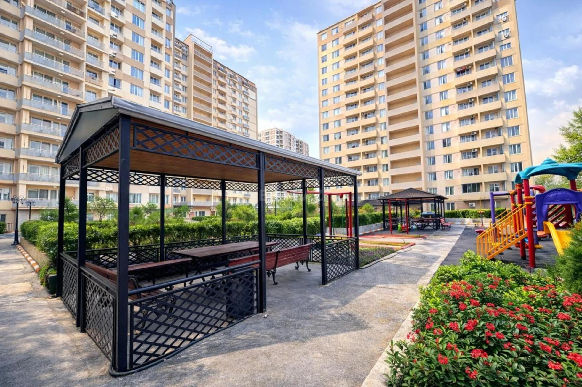 Satılır 3 otaqlı mənzil 67 m²