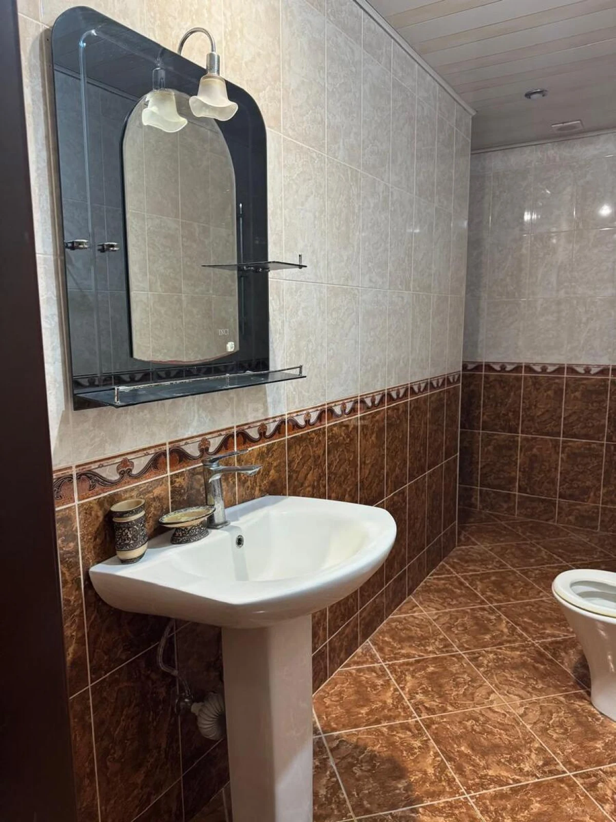 Kirayə verilir 3 otaqlı mənzil 130 m²