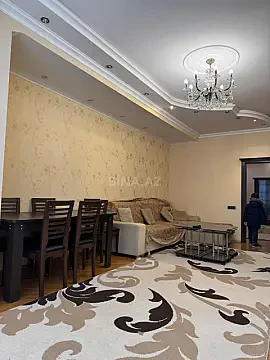 Kirayə verilir 3 otaqlı mənzil 130 m²