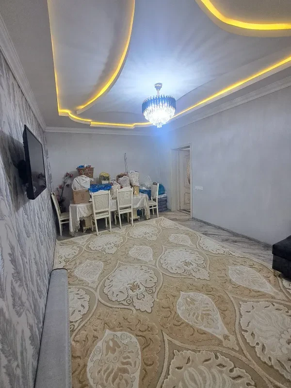 Kirayə verilir 2 otaqlı mənzil 78 m²