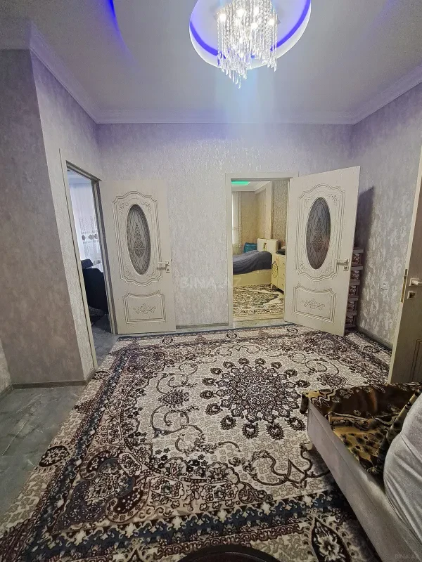 Kirayə verilir 2 otaqlı mənzil 78 m²