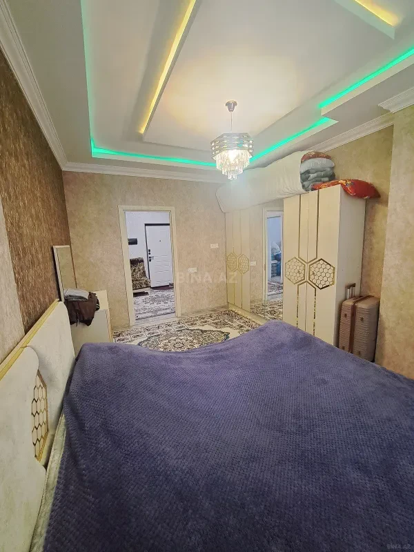 Kirayə verilir 2 otaqlı mənzil 78 m²