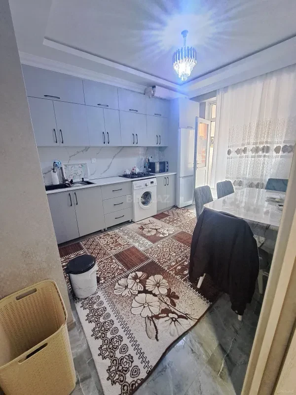 Kirayə verilir 2 otaqlı mənzil 78 m²